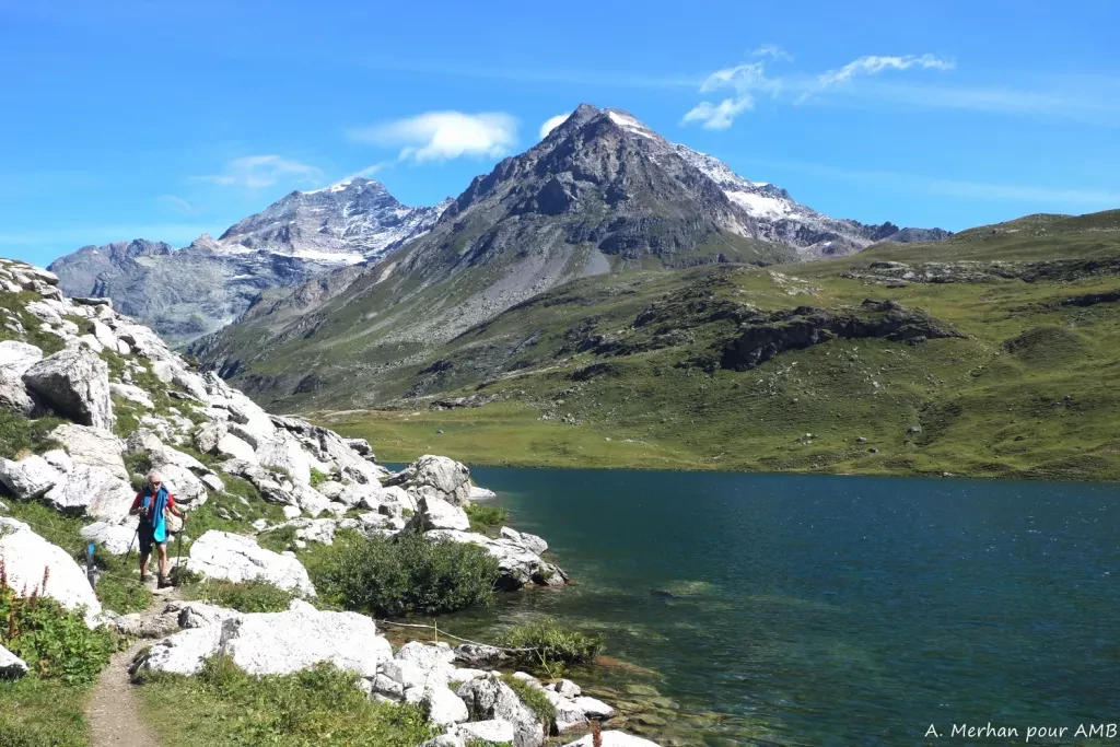 media-librarya42m4gmm7m3aaeLjVkm