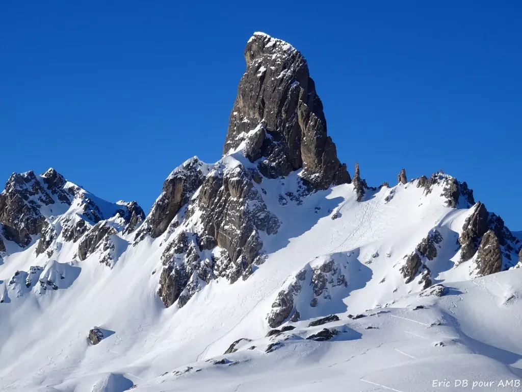 media-libraryj038u2fd9nudeITQ0CA