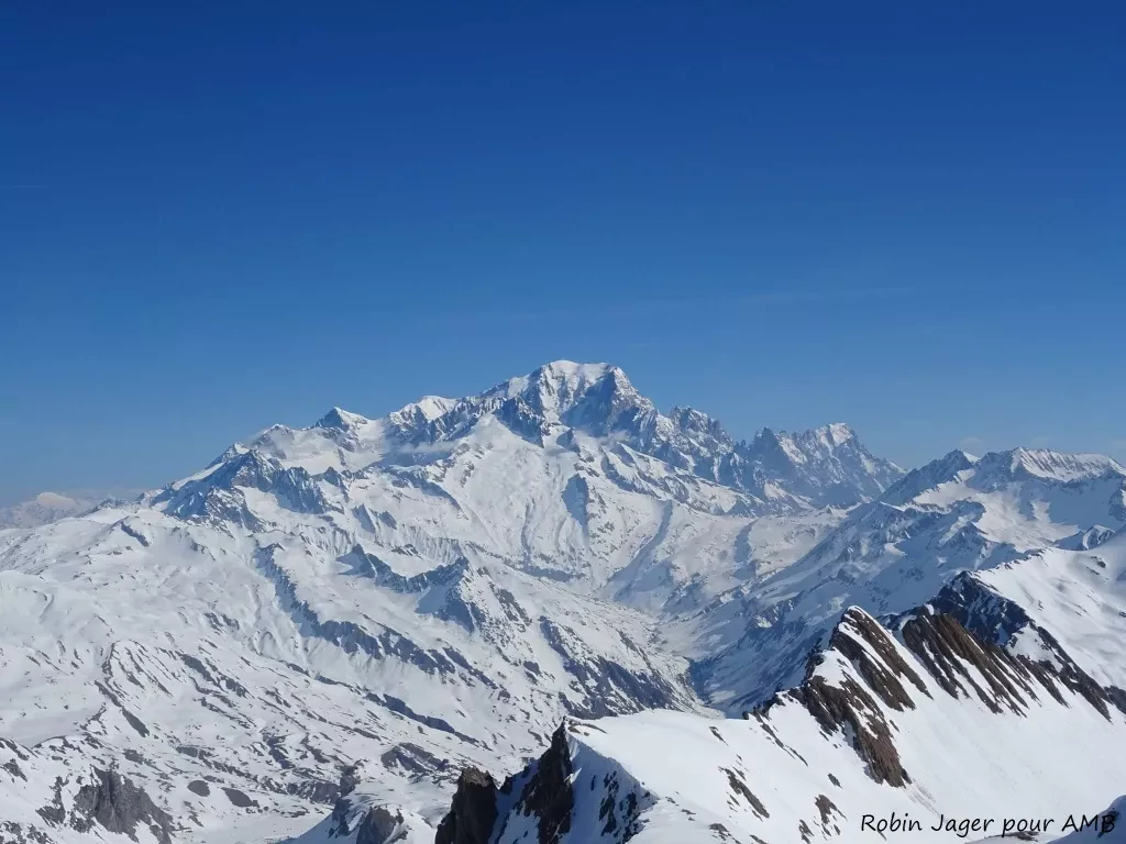 media-libraryee97ce50s90n6t9vknB