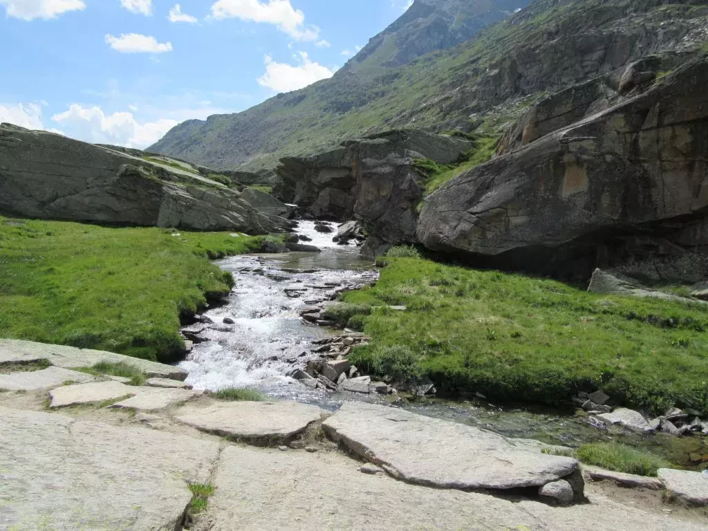 media-library2m73mj830nq9dlURZ1C