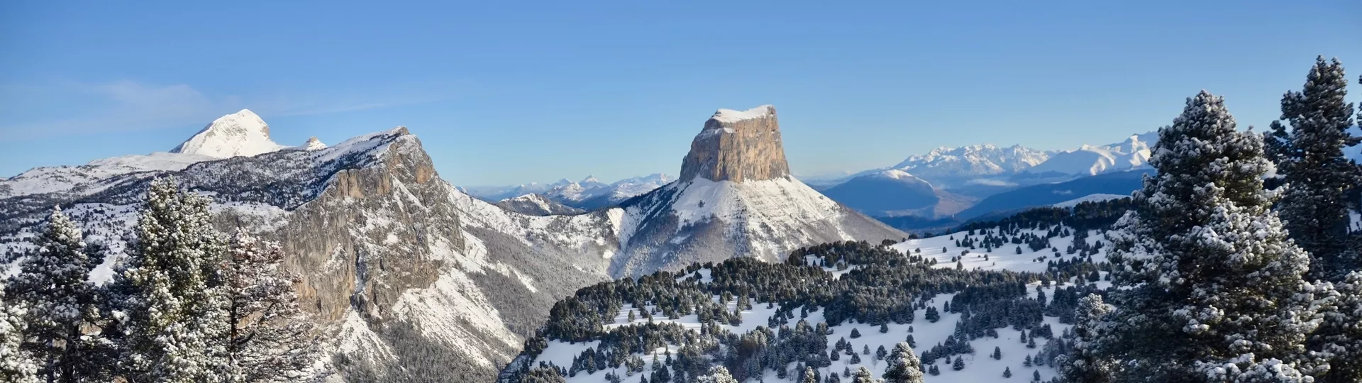 LES HAUTS PLATEAUX DU VERCORS À RAQUETTES
