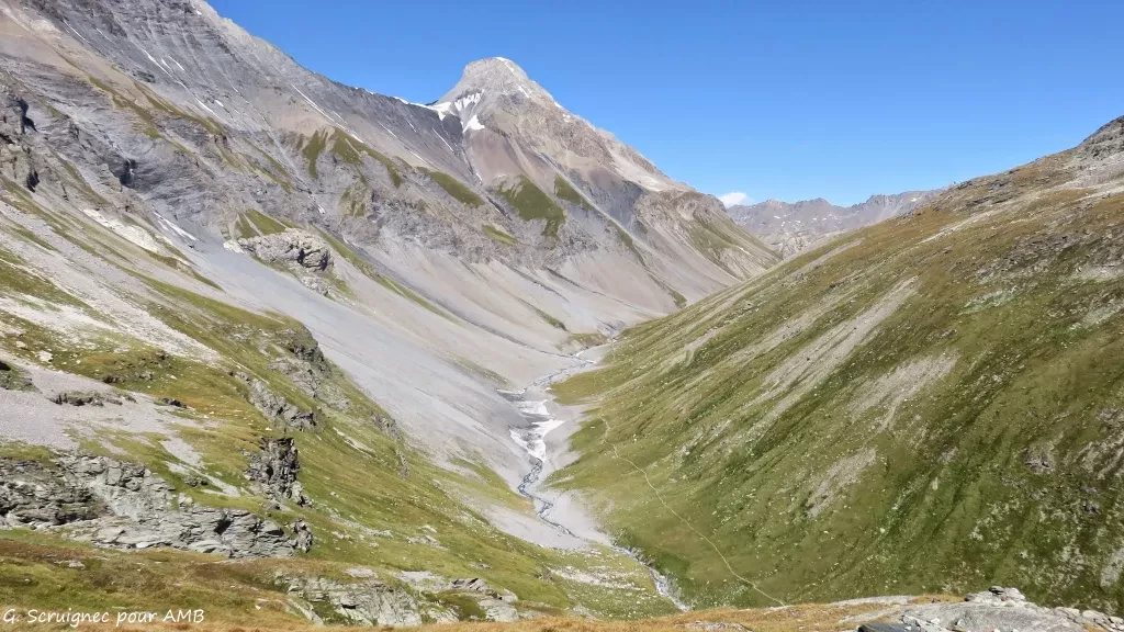 media-library0hkks5f20headvMxFMy