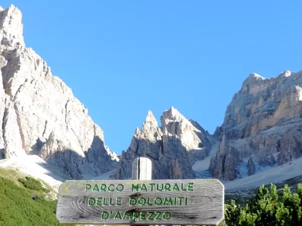PANORAMA AUTOUR DE CORTINA D'AMPEZZO en Liberté