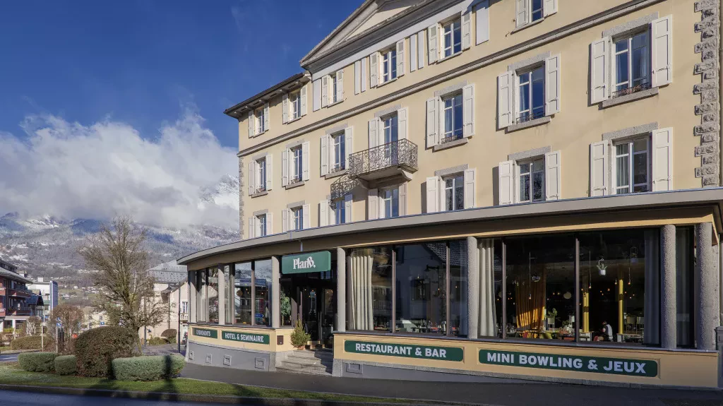 media-library85al04ol76jj27DoERC