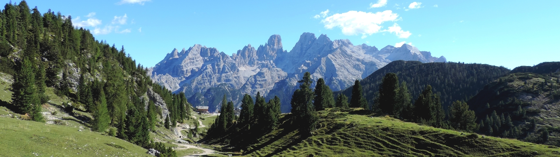 AU COEUR DES DOLOMITES Confort en Liberté