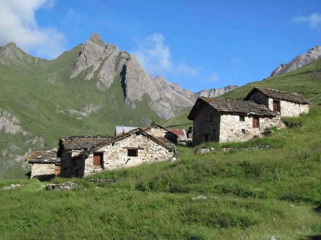 media-library3u1fm938jbg26zlk90C