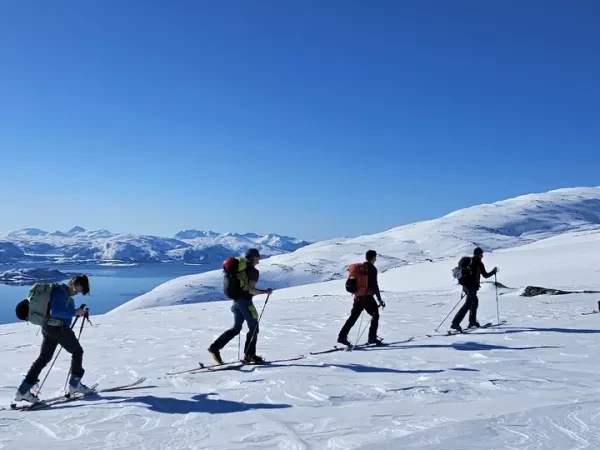 NORVEGE, SKI DE RANDO ENTRE CIEL ET MER