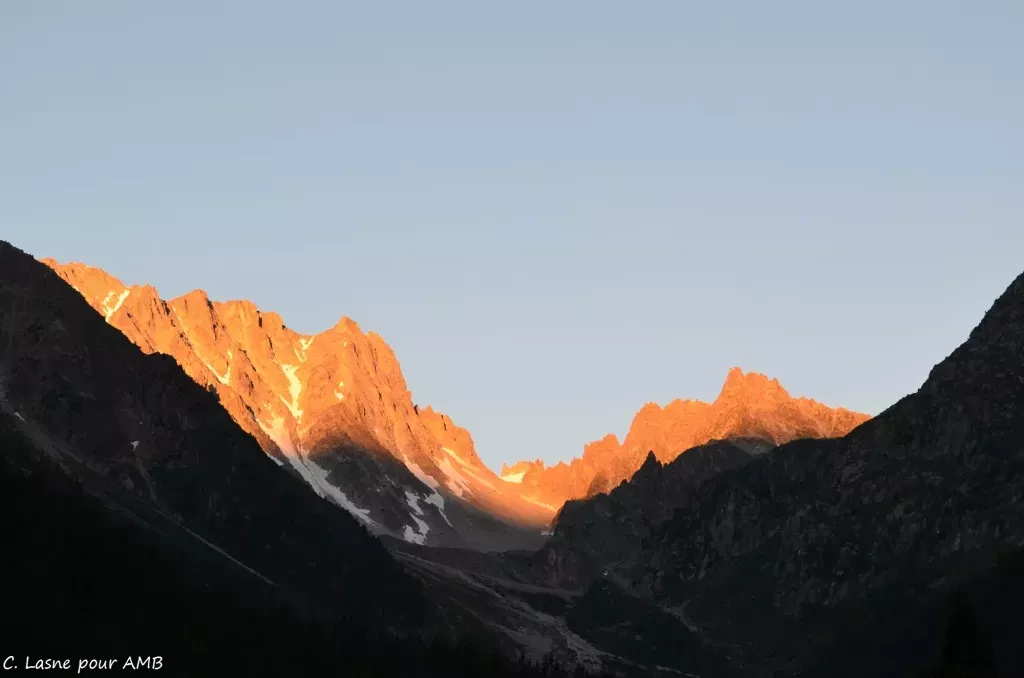 media-library853uto6cks246SoFRNA