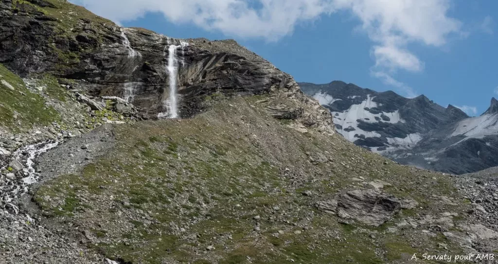 media-librarye63hlgp8hjp6dLnuP8C