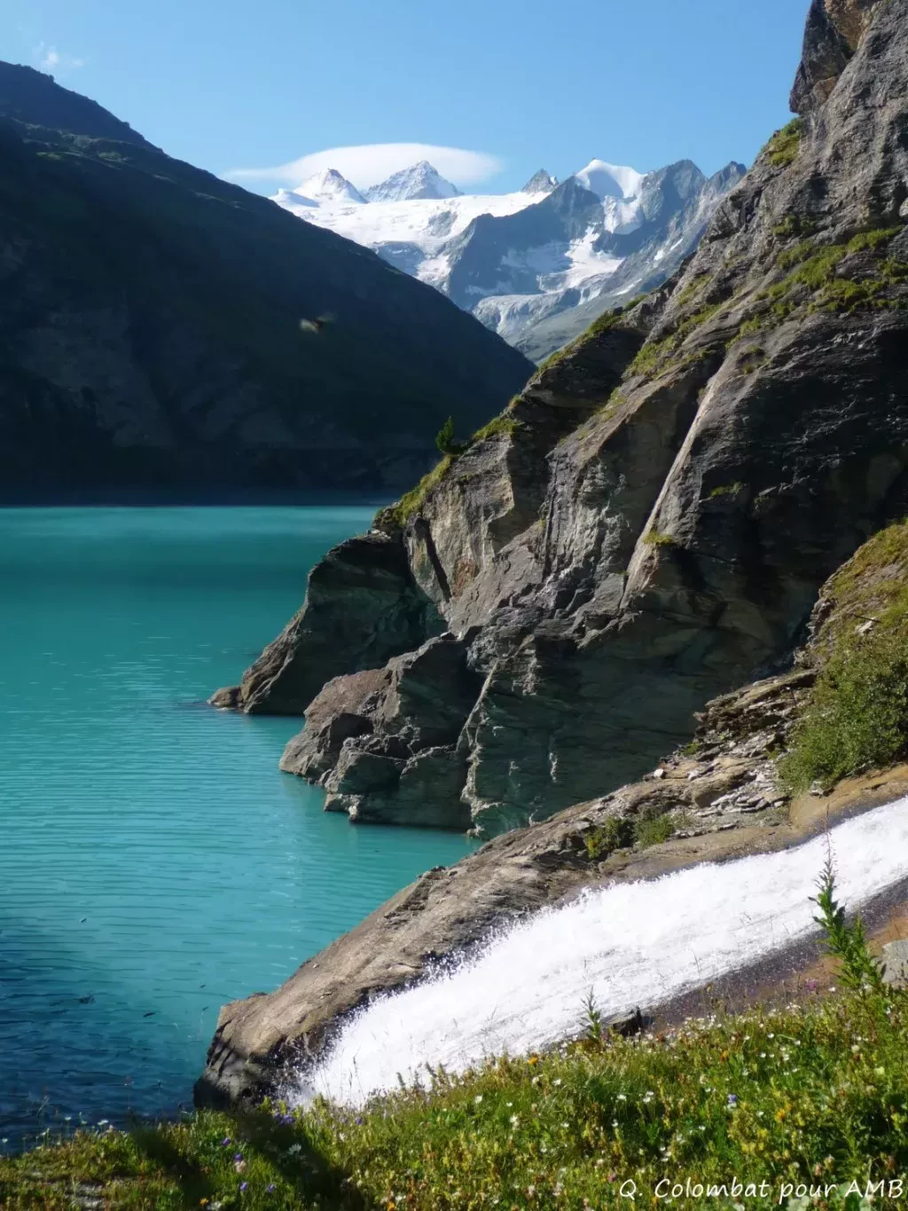 media-libraryt2ugmqe8fahue9gL3DE