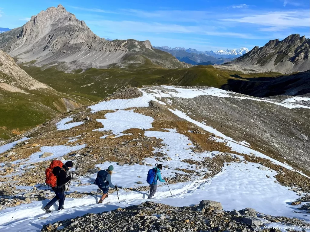 media-libraryusn9qh7un64q9IiNJIT